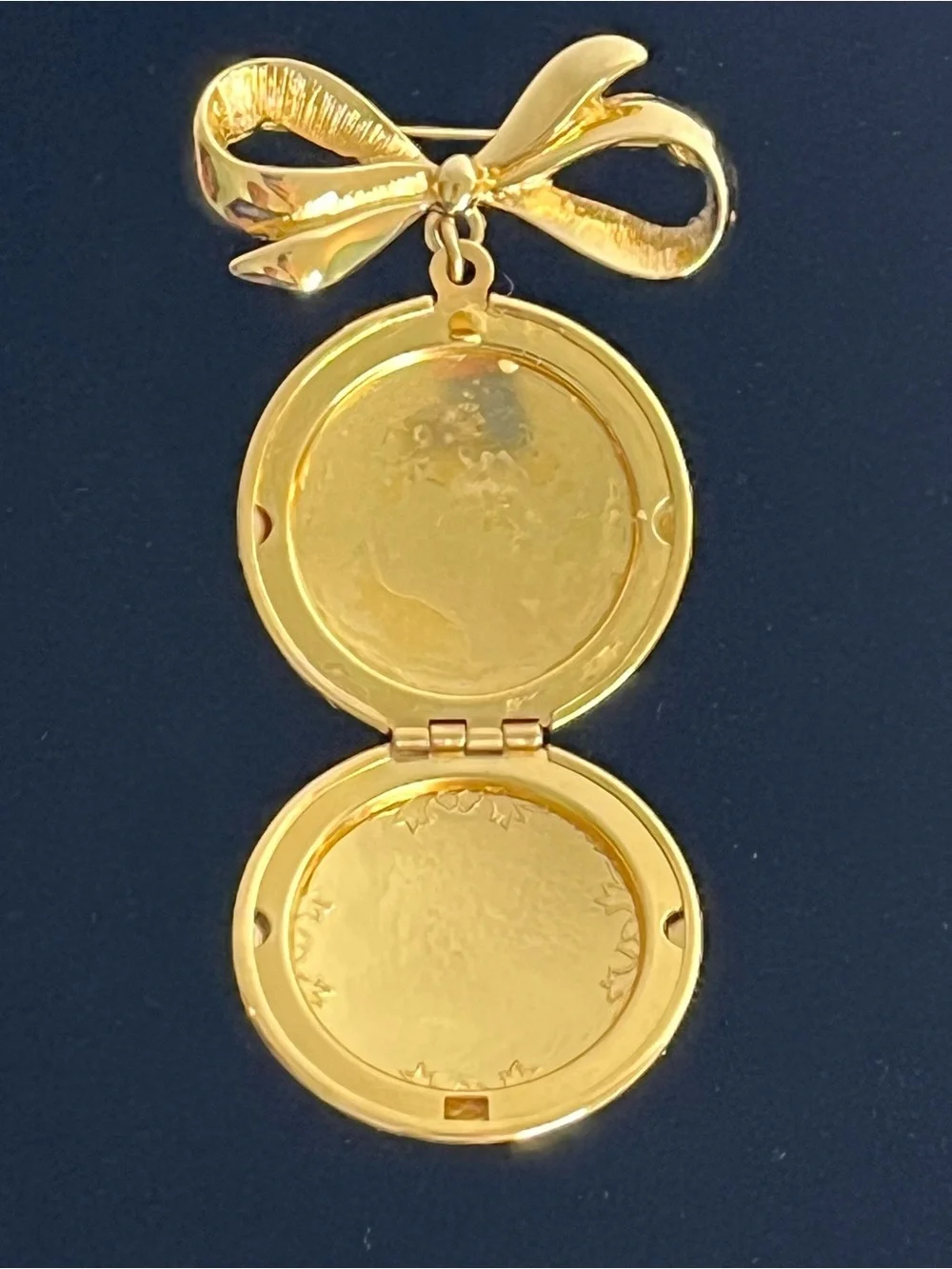 Vintage Monet Gold-tone Double Photo Bow Locket Brooch-
